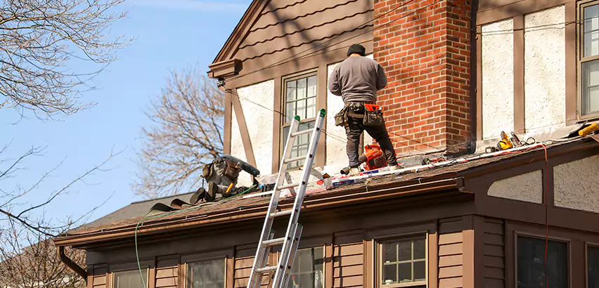 Roof Siding Trim Repair in Mount Vernon